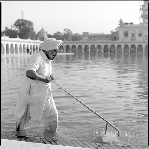 Bronica SQ-A,czarno - białe,Delhi,Indie,na błonce,Neopan400,portret uliczny,Sikhowie