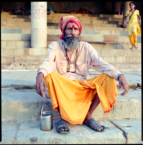 Fuji NPS160,ghaty,Indie,na błonce,nieudane,portret uliczny,Sadhu,trochę koloru,Varanasi
