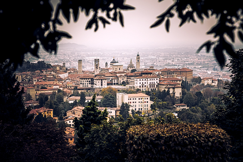 Bergamo,Canon 5D Mark II,cyfrowo,długim czasem,krajobraz,trochę koloru,Włochy