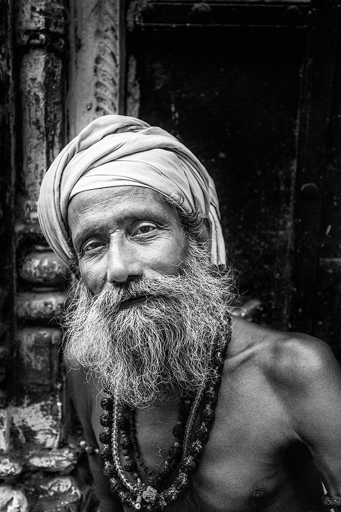 Canon 5D Mark II,cyfrowo,czarno - białe,Indie,portret uliczny,Sadhu,street,Varanasi
