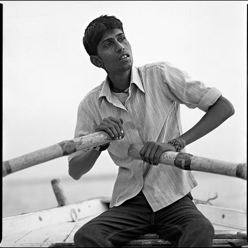 czarno - białe,galeria,Indie,na błonce,portret uliczny,szuflada,Varanasi